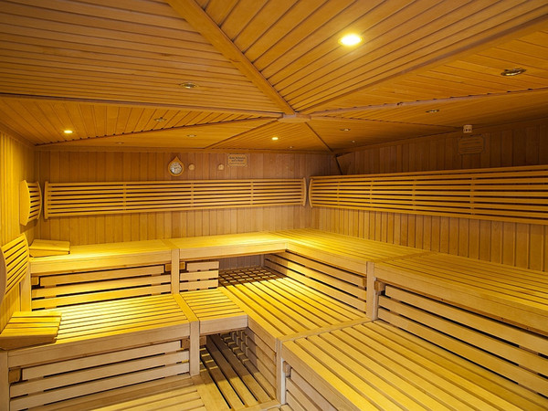 Hallenbad Hasenleiser_Sauna.jpg