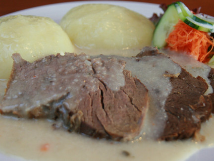 Streng's Bistro & Café am Gleis | Coburger Rutscher & Merch