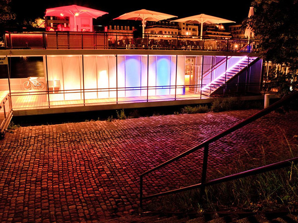 Semanns-Vorne-bei-Nacht©Semann's