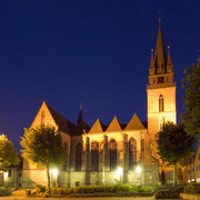 Pfarrkirche St. Peter und Paul bei Nacht