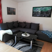 Fewo Steinmann-Wohnzimmer.jpg Wohnzimmer mit Ecksofa