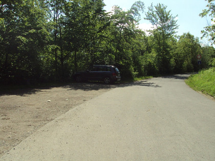 Wanderparkplätze Weg Nr. 15 an der Zufahrt zur Wohnsiedlung am Walde in Salzgitter-Engerode