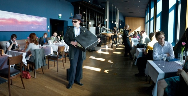 Plate of Art with restaurant area Kapstadt at the Eventlocation Panorama Tower | Leipzig Convention Bureau Plate of Art with restaurant area Kapstadt at the event venue Panorama Tower - presented by Leipzig Convention Bureau