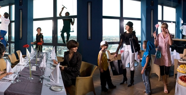 Restaurantbereich St. Petersburg in der Eventlocation Panorama Tower - Plate of Art | Leipzig Convention Bureau Restaurantbereich St. Petersburg in der Eventlocation Panorama Tower - Plate of Art - präsentiert vom Leipzig Convention Bureau