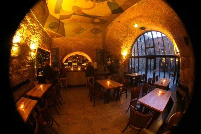 MORITZBASTEI: Eventlocation mit Schwalbennest-Weinbar für Ihre Tagung & Konferenz in Leipzig