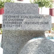 Goudron Denkmal