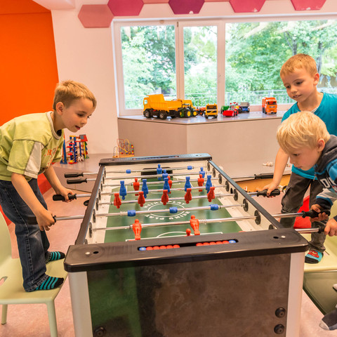 Murgels Spielhaus Kinderbetreuung Tischkicker Murgels Spielhaus Kinderbetreuung Tischkicker