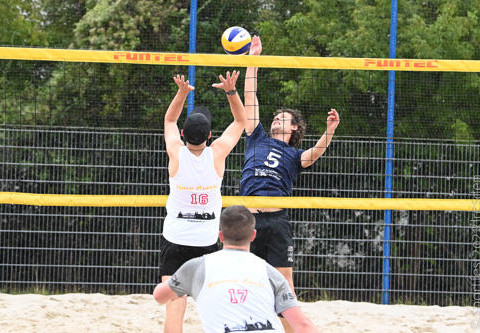 Beach volleyball Beachvolleyball beim Deutschen Gehörlosen Sportfest 2021Beach volleyball at the German Deaf Sports Festival 2021Plážový volejbal na německém sportovním festivalu neslyšících 2021Siatkówka plażowa na Niemieckim Festiwalu Sportu Głuchych 2021Beachvolleybal op het Duitse dovensportfestival 2021Beach volley al Festival tedesco degli sport per sordi 2021