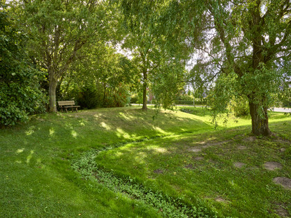 Ruhebänke am Bach Veltheim Ruhebänke am Bach Veltheim