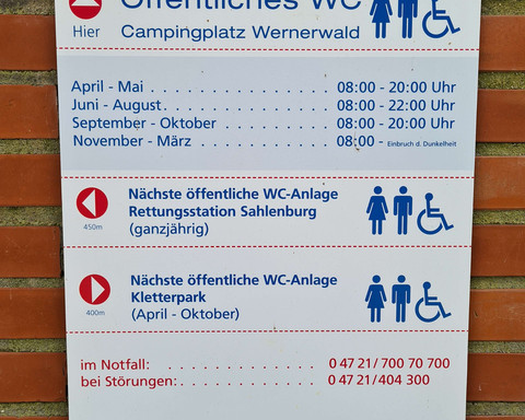 sanitaeranlage-oeffentliches-wc-campingplatz-wernerwald-schild.jpg
