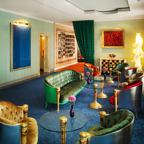 Lobby Lobby im Relais & Châteaux Hotel Bülow PalaisLobby at the Relais & Châteaux Hotel Bülow PalaisLobby hotelu Relais & Châteaux Bülow PalaisLobby w hotelu Relais & Châteaux Bülow PalaisLobby van het Relais & Châteaux Hotel Bülow PalaisLobby del Relais & Châteaux Hotel Bülow Palais