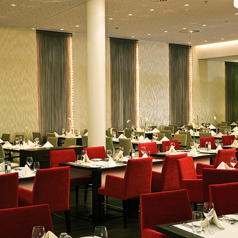 Restaurant im NH Collection Dresden Altmarkt Restaurant im NH Collection Dresden AltmarktRestaurant at the NH Collection Dresden Altmarkt