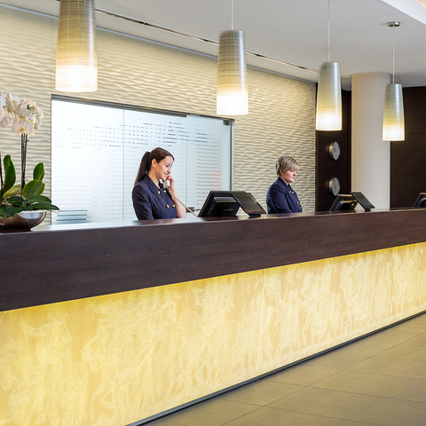 Rezeption im NH Collection Dresden Altmarkt Rezeption im NH Collection Dresden AltmarktReception at the NH Collection Dresden Altmarkt