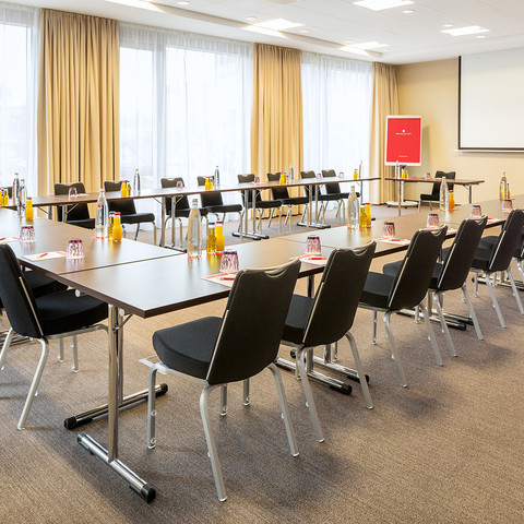 August the Strong conference room