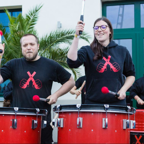 Music Musikalische Unterhaltung beim Deutschen Gehörlosen Sportfest 2021Musical entertainment at the German Deaf Sports Festival 2021Hudební zábava na německém sportovním festivalu neslyšících 2021Muzyczna rozrywka podczas Niemieckiego Festiwalu Sportu Głuchych 2021Muzikaal entertainment op het Duitse dovensportfestival 2021Intrattenimento musicale al Festival tedesco dello sport per sordi 2021