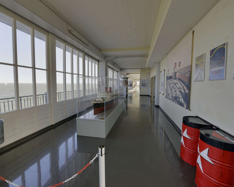 Steubenhöft - Hapaghallen - 2015.08.13 - 14.17.55.jpg