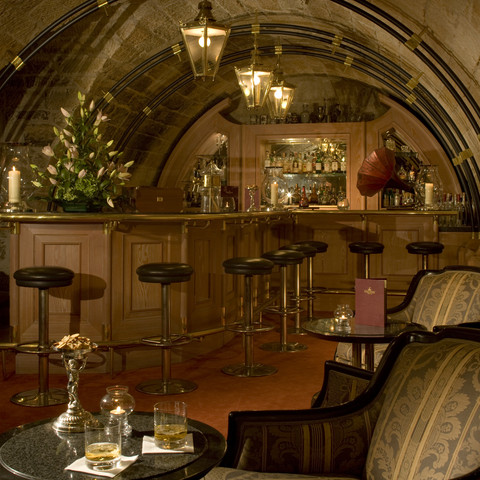 Cellar bar