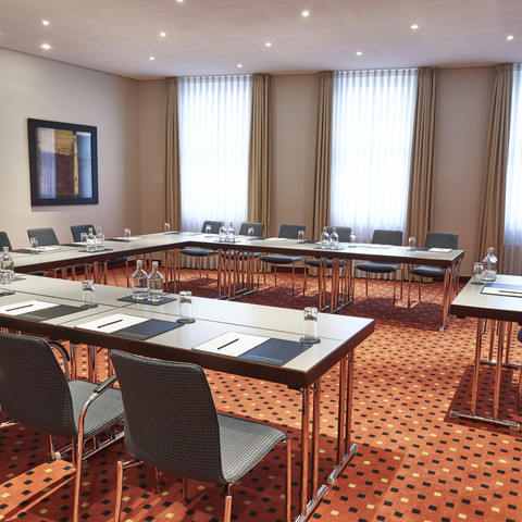 Tagungsraum Goldener Reiter im Steigenberger Hotel de Saxe