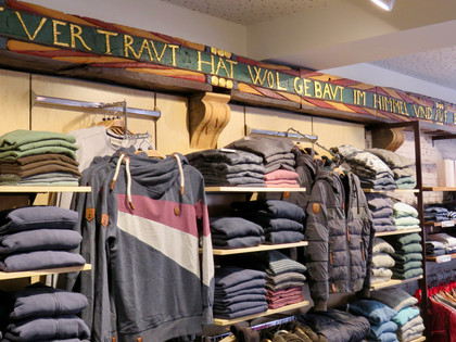 Stahlmann-innen.jpg Pullover und Jacken für Herren