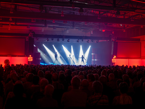 Konzert im großen Saal der Sachsenlandhalle