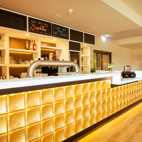 johann restaurant & elblounge johann restaurant & elblounge Barjohann restaurant & elblounge Bar