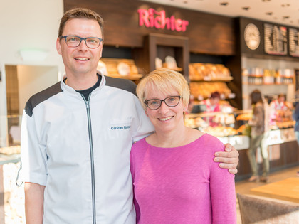 180601_richter1.jpg Portrait von Ehepaar Carsten und Bettina Richter