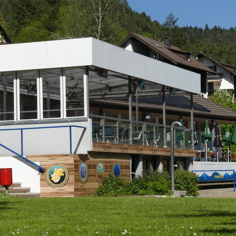 Freibad Alpirsbach Terrasse