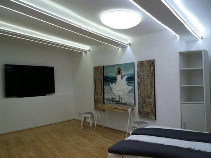 Schlafzimmer Apartment mit Beleuchtung