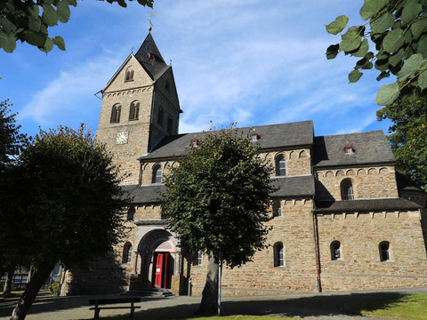 Basilika St Gertrud Morsbach