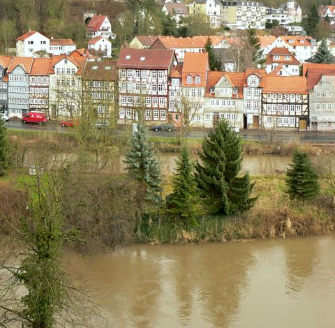 Blick vom Welfenschloss auf die Blume und den Blümer Werder