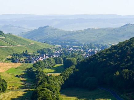 Castles, place of the 19 bridges ...