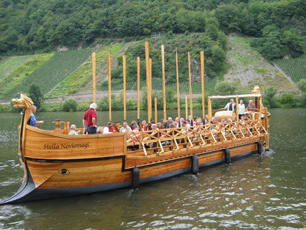 Cycling in the wine shipyard Neumagen