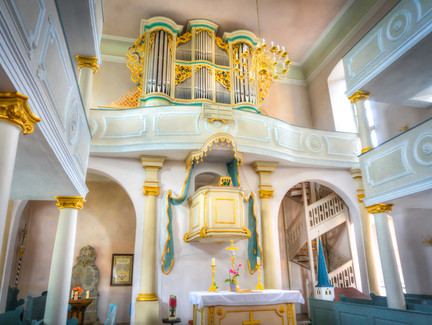 Altar und Orgel -St. Marien - Gauerstadt
