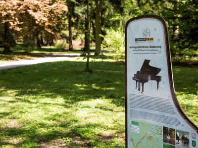 Information panel on the Steinway Trail