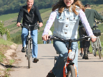 Family on the Salm Cycle Path