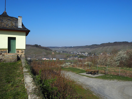 Helenkloster oberhalb von Mülheim