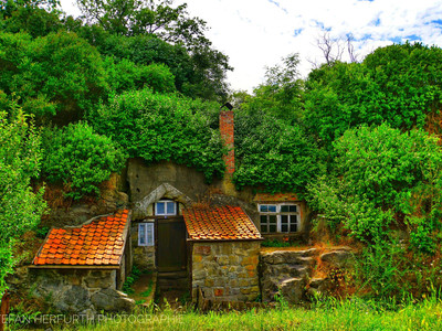 Höhlenwohnungen Langenstein - Außenansicht