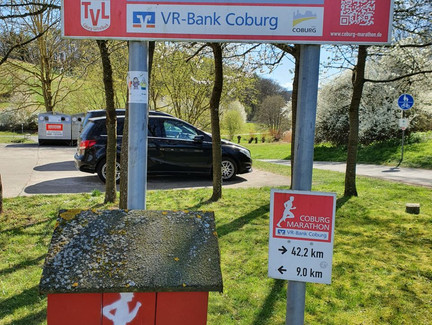 Start- / Zielschild der Coburg Marathon-Strecke