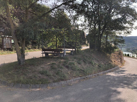 Rastmöglichkeit auf dem Pissamann-Weinlehrpfad