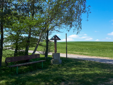 Kleine Rast am Wegekreuz