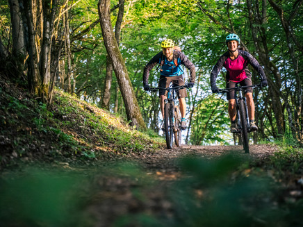 Wer seinen Urlaub gerne aktiv verbringt, ist in der Vulkaneifel goldrichtig.