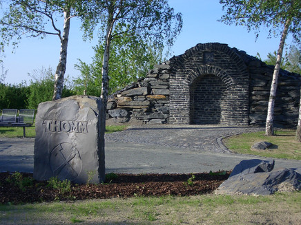 Nachbau des Bergwerkstollen bei Thomm