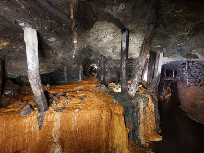 Röhrigschacht tunnel supports