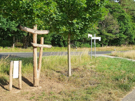 Cross Maraikätt and Annemie near Morshausen