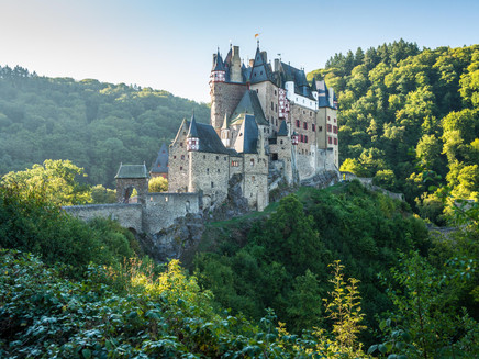 Burg Eltz Westseite