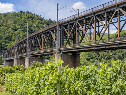 Doppelstockbrücke in Bullay