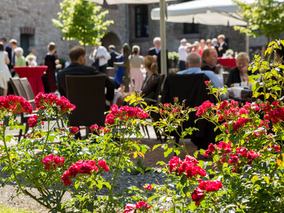 cafe_garten_2 (c) Café Klosterhof Brunshausen.jpg