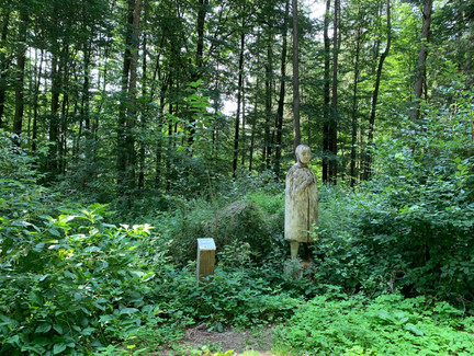 Skulptur im Banzer Wald