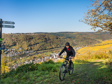 Mountainbiker Blick auf Enkirch