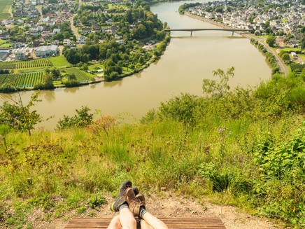 Rest with a view of the Mosel at the Huxlay Plateau